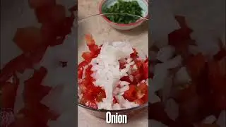 Pico De Gallo #picodegallo #salsa #salsadip #salsarecipe #chipsanddip #chipsandsalsa #short #shorts