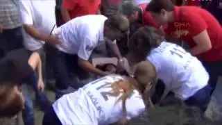 Kontrolünü kaybeden araç genç kıza çarptı