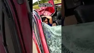 Parah..Tayar lori terbang,langgar kereta,remuk..