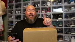 Cracking open a $50 SMEYE WORLD Funko Pop Mystery Box