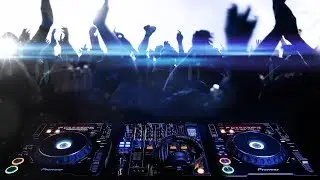Mit Vollgas durch die Techno-Scene (DOKU) 🎬