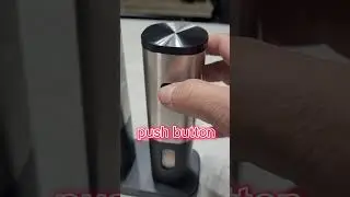 ELECTRIC GRINDER SALT AND PEPPER SET | KITCHEN GADGET | EASY TO USE | REFILLABLE GRINDER #shorts