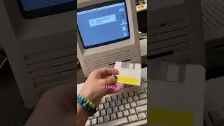 Vintage Macintosh SE (satisfying sounds)