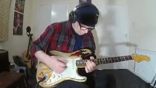 Improvising over 'Classic Dire Straits blues bt in Bmin'.