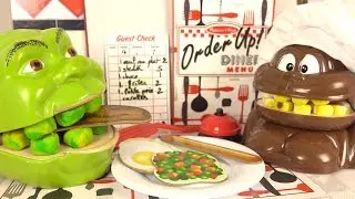 Shrek et le Singe Mangent au Restaurant Diner