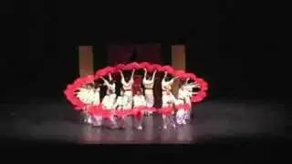 Traditional Vietnamese Fan Dance performed at VSA UCI's Culture Night 