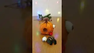 The spider broke the pumpkin #shortsvideo