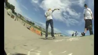 Pete Dalmer and Leo Townsend at Kiama Skatepark