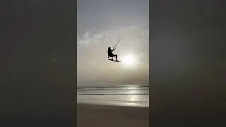 #SHORTS Speed sailing to Kitesurfing 🤪. #kitesurfing #kiteboarding #beachlife
