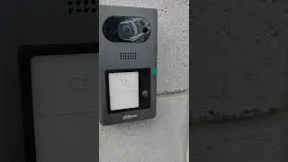 На відео перевірка справності роботи IP домофону Dahua.