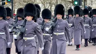 WITNESS THIS HISTORICAL BRITISH TRADITION THAT IS OVER CENTURIES old! CHANGING OF THE GUARDS
