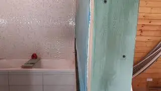 Укладка плитки на неровную стену. Не повторять!!!