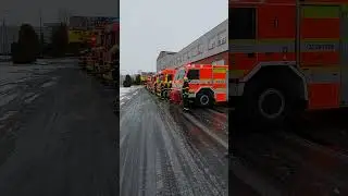 Hasiči uctili minutou ticha oběti střelby v Praze