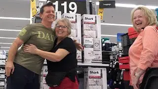 THE POOTER - Ladies Love The Farting Man - Farting at Walmart