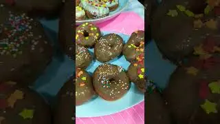 Украшаем пончики