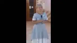 Мама поёт песню сыну на свадьбе! Очень душевная песня! Mother sings for son.