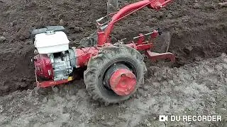 Чтобы мотоблок МТЗ пахал глубже. Самая лучшая пахота на YouTube!