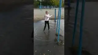 иногда можно искупаться в луже как свинка 🐖