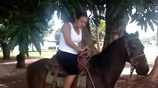vanessa no cavalo