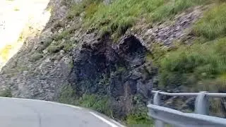 Una delle strade più belle e selvagge d'Italia: sp 25 della Val Taleggio #bergamo #roadtrip #road