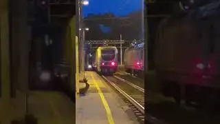 Incrocio treni rv uic-x e464 593 + icn 2 e402b 178 172 dts,Ronco Scrivia,succ Giovi,trains hunter