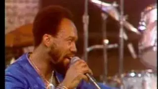 Earth, Wind & Fire - Shining Star / LIVE - Midnight Special 1975