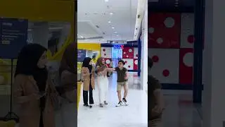 Awalnya kakaknya marah endingnya salting juga😂 #prank #funny