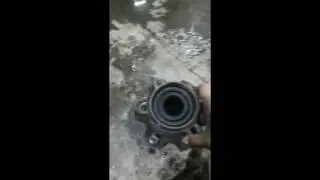 Когда вдруг на Паджеро отваливается колесо. :)