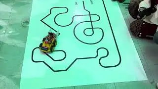 Example of not giving up! Line tracing robot successfully navigates line track!