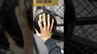 Kevin Durant's hand 🤯