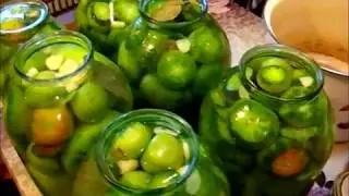 Зелёные мочёные помидоры . Вкуснотища!