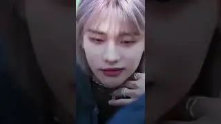 Hyunjin looks 🔥💥🔥😅....... #hyunjin #skz #skzhyunjin #viral #handsome #sclass  #hwanghyunjin