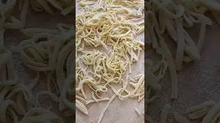 I'm cooking delicious egg noodles!