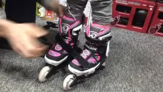 Примерка роликовых коньков Rollerbade TS G