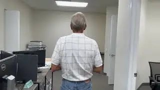 Dolly/Reverse Zoom Movement Shot