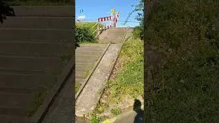 Не то спуск, не то скейтпарк
