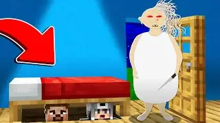 KORKUNÇ YAŞLI KADINDAN SAKLANIYORUZ 😱 - Minecraft
