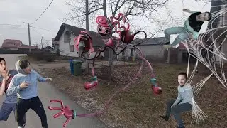 MOMMY LONG LEGS NAS JE SVE NAPALA! *zarobila me u paukovu mrežu*