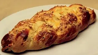 Sweet Raisin Tsoureki Recipe - Turkish Easter Bread