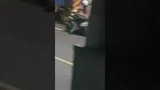 Pacaran dipinggir Jalan..sange