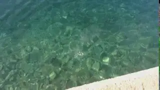 Petarda voda slowmotion i dramatična glazba