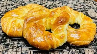 Never Had Bread This Soft Before. HONEY GLAZED BUTTER BREAD. The secret to LIGHT and FLUFFY bread.