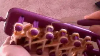 How to: Knit With A Loom