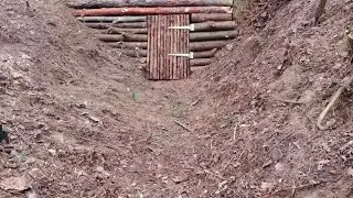 Землянка из валежника
