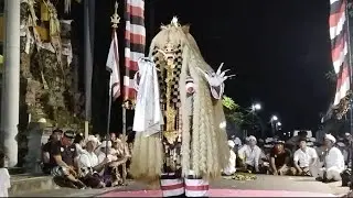 Sugra ida ratu sesuhunan ida ratu mas!! jagi tedun napak Pertiwi!!