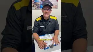 Él es Luis Fernando, lleva 23 años trabajando en Agenciauto