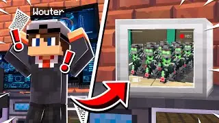 Onze Camera Filmt Een Geheime Robot Invasie!😱