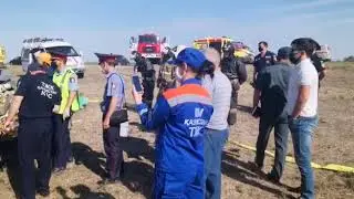 Видео очевидцев с места падения самодельного вертолета под Уральском | Видео Nur.kz