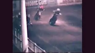 A race between Ivan Mauger and Phil Crump at The Sydney Showground Australasian Speedway Final 1977
