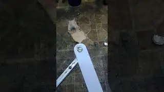 Дверной доводчик в мастерскую
